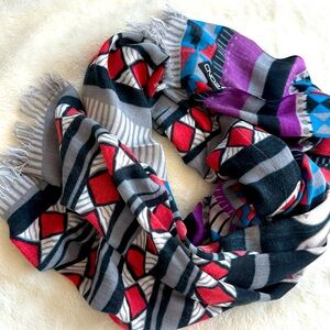 Colorful Geometric Patterned Scarf 76x26’
